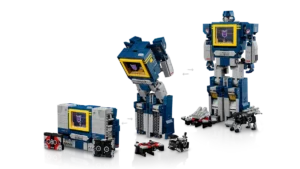 10358 Transformers: Soundwave